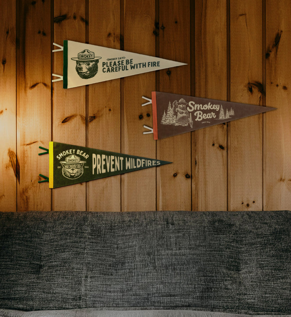 Smokey Pennant