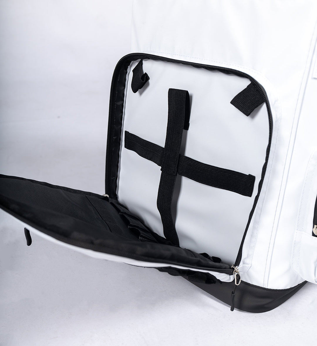 Rainier Chillin' Backpack Cooler