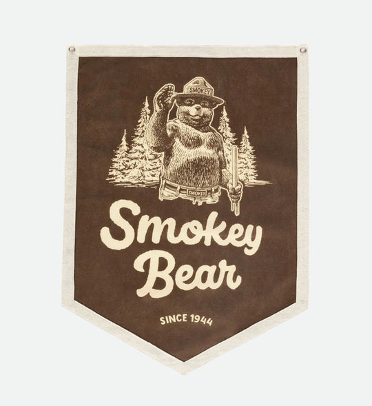 Smokey Camp Flag - The Great PNW
