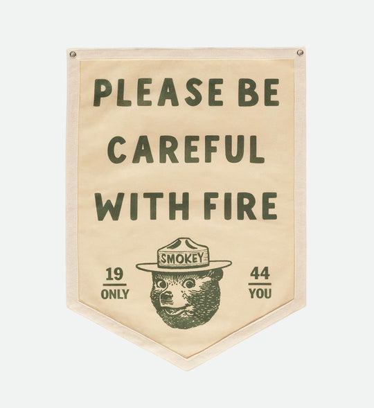 Smokey Camp Flag - The Great PNW